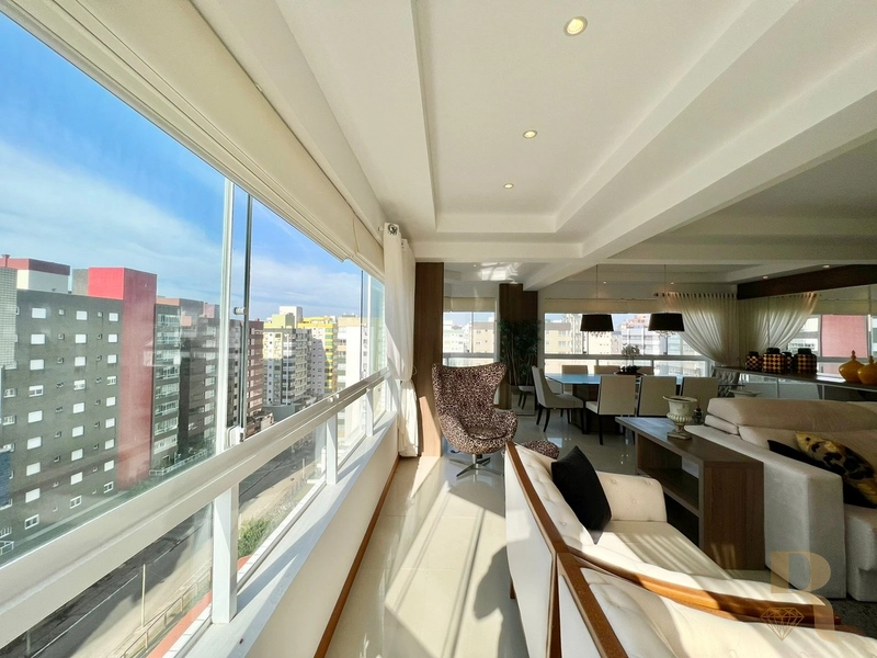 Apartamento 03 dormitórios junto ao mar: 3ª foto da galeria de imagens do imóvel