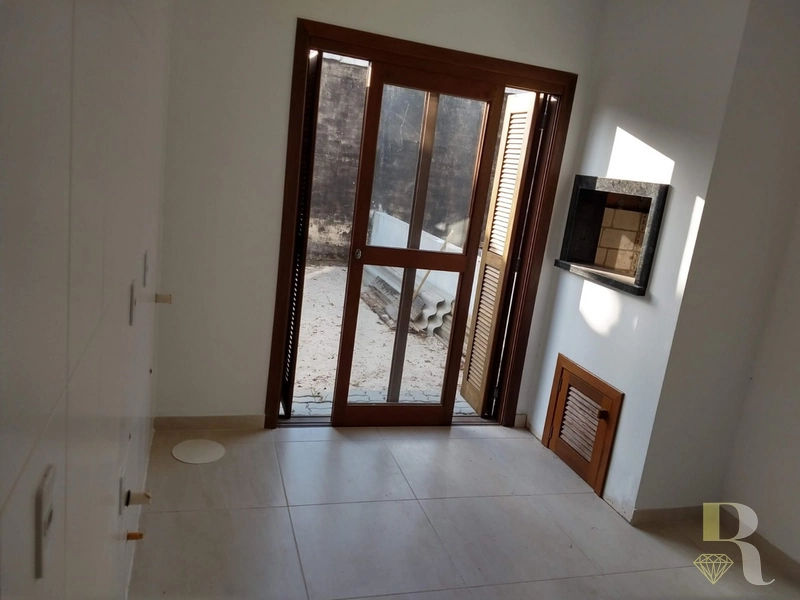 CASA DOIS DORMITÓRIOS APTA A FINANCIAMENTO BANCÁRIO: 7ª foto da galeria de imagens do imóvel