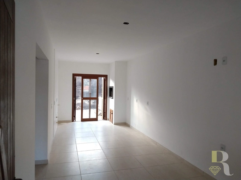CASA DOIS DORMITÓRIOS APTA A FINANCIAMENTO BANCÁRIO: 2ª foto da galeria de imagens do imóvel