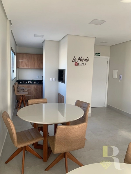 Apartamento de 2 dormitórios, mobiliado e decorado em andar alto...: 7ª foto da galeria de imagens do imóvel