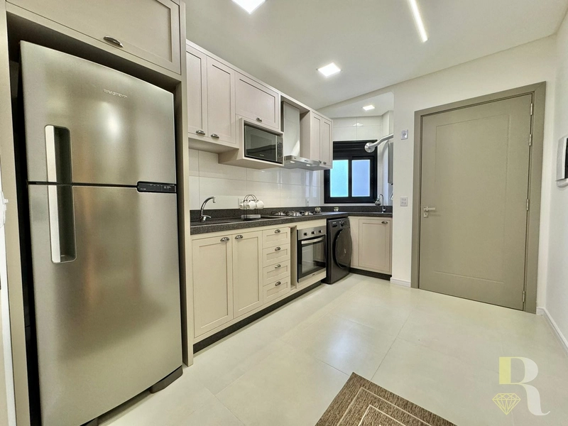 Apartamento de 2 dormitórios, mobiliado e decorado em andar alto...: 24ª foto da galeria de imagens do imóvel