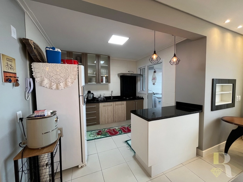 Apartamento de 2 dormitórios com vista mar: 8ª foto da galeria de imagens do imóvel