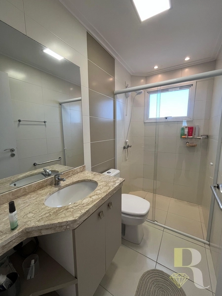Apartamento de 2 dormitórios com vista mar: 12ª foto da galeria de imagens do imóvel
