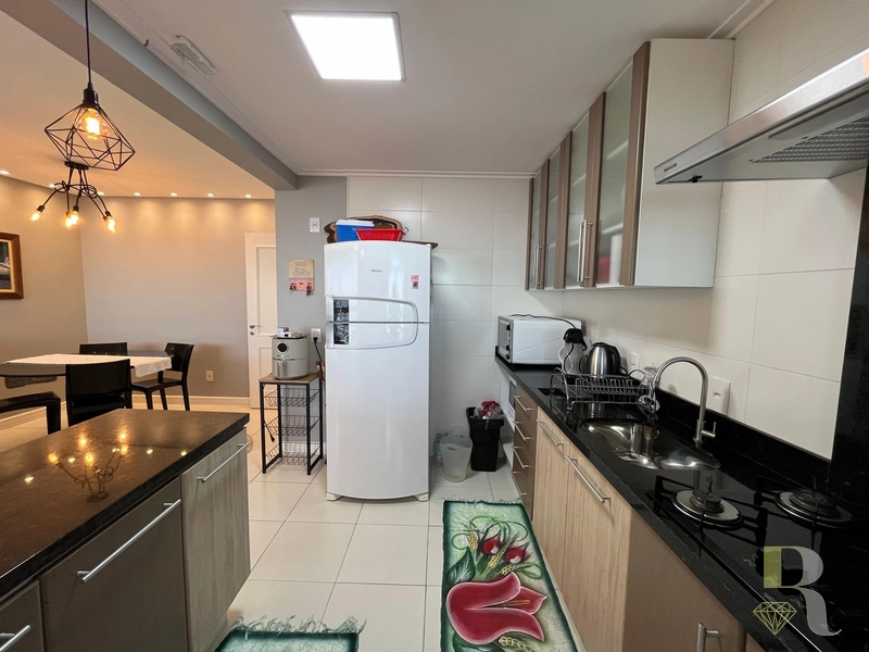 Apartamento de 2 dormitórios com vista mar: 11ª foto da galeria de imagens do imóvel