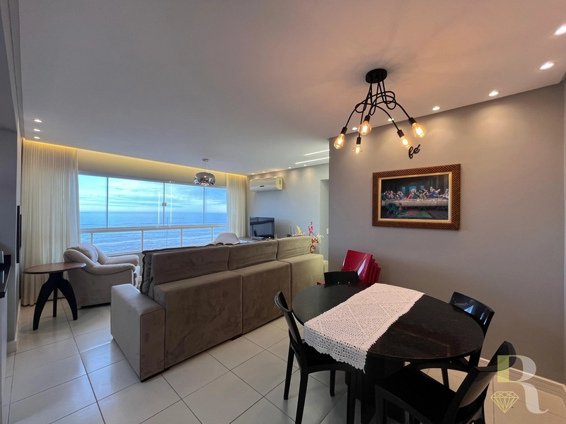 Apartamento de 2 dormitórios com vista mar: 1ª foto da galeria de imagens do imóvel