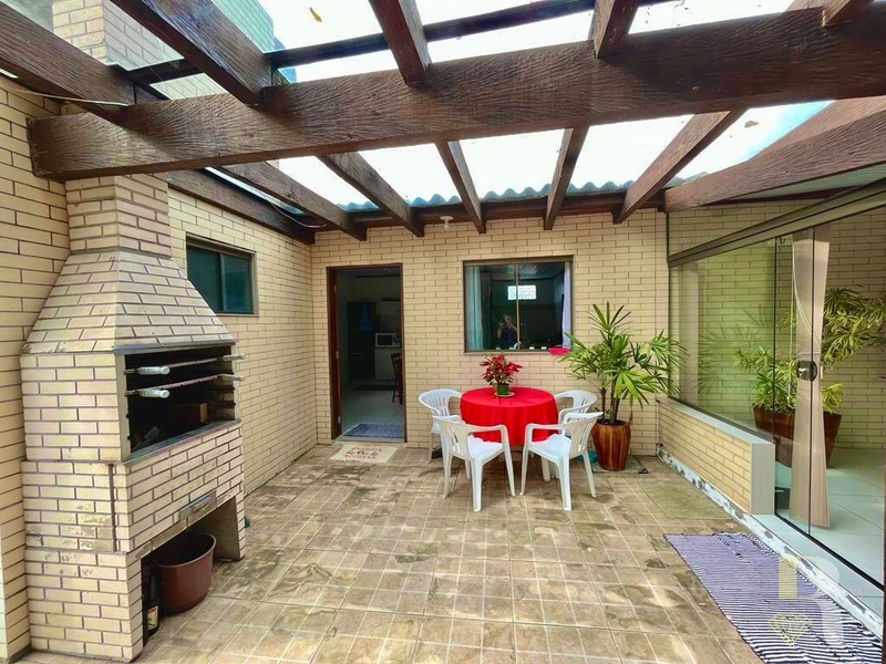 Ótima Casa de Esquina!: 8ª foto da galeria de imagens do imóvel
