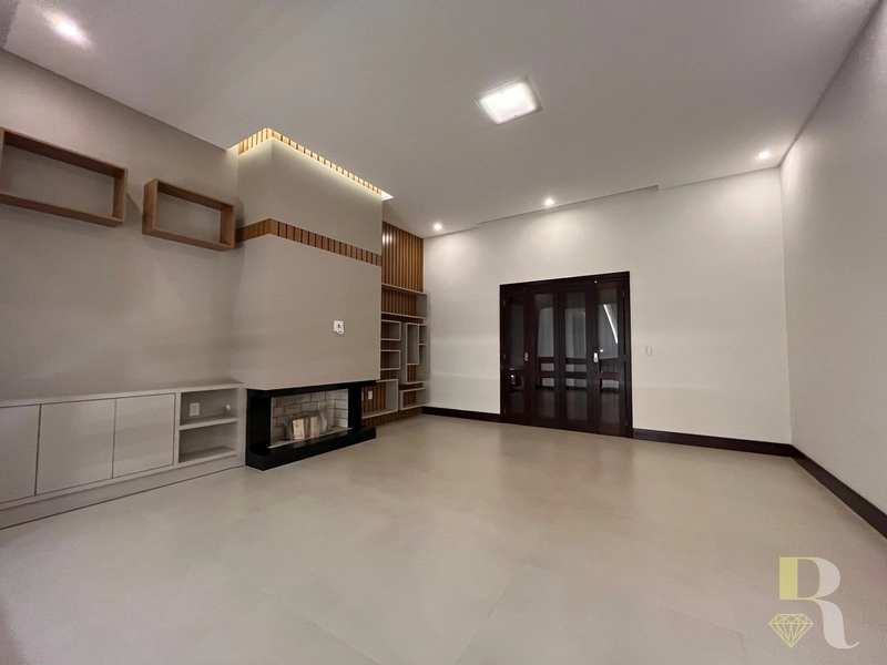 Belissíma casa pronta para receber sua família e amigos, na praia de A: 29ª foto da galeria de imagens do imóvel