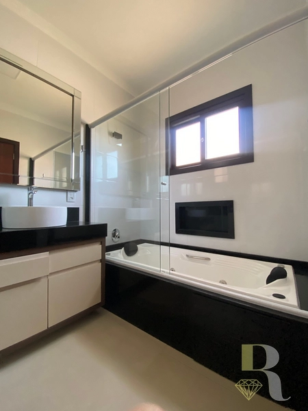 Belissíma casa pronta para receber sua família e amigos, na praia de A: 39ª foto da galeria de imagens do imóvel