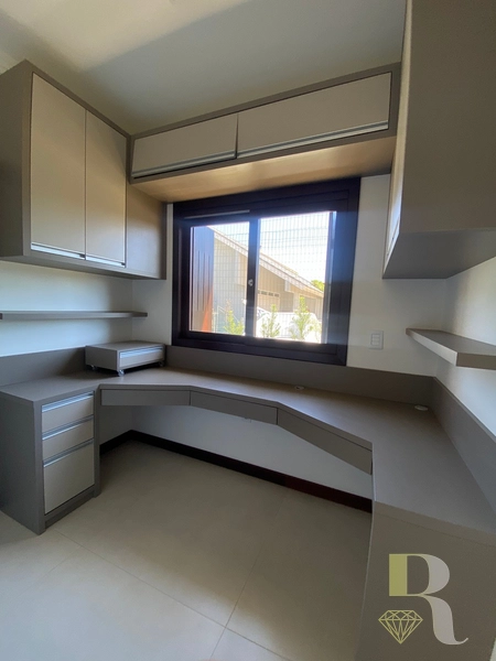Belissíma casa pronta para receber sua família e amigos, na praia de A: 24ª foto da galeria de imagens do imóvel