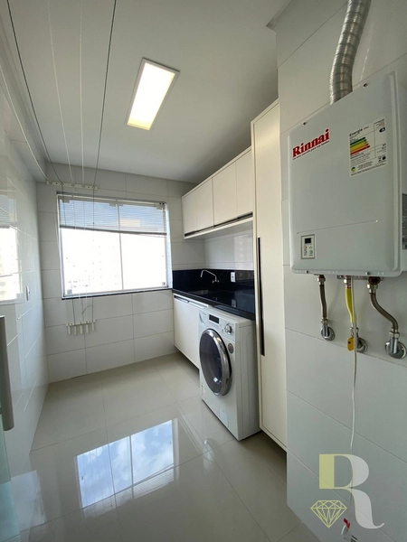 FASTÁSTICO APARTAMENTO MOBILIADO DECORADO: 2ª foto da galeria de imagens do imóvel