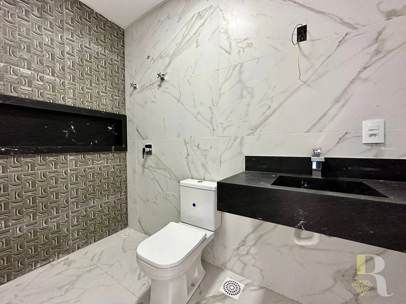 CASA COM 3 SUÍTES: 10ª foto da galeria de imagens do imóvel