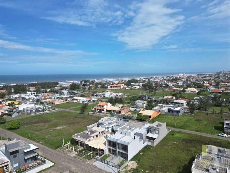 CASA COM 3 SUÍTES: 23ª foto da galeria de imagens do imóvel