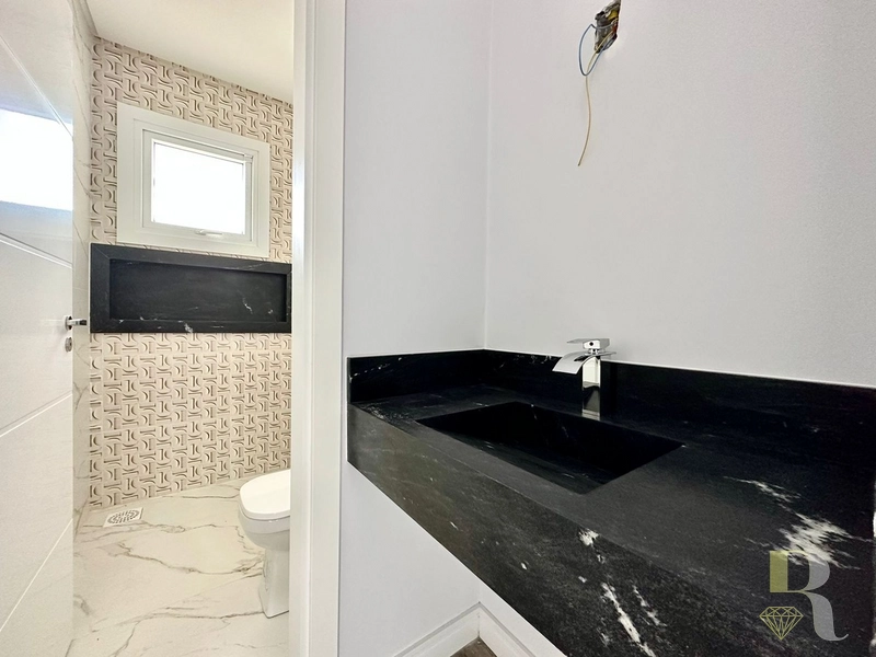 CASA COM 3 SUÍTES: 20ª foto da galeria de imagens do imóvel