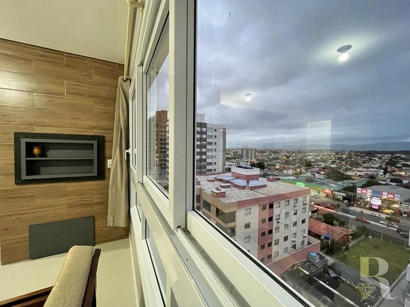 APTO NOVO EM PREDIO DE ESQUINA FRENTE MOBILIADO: 1ª foto da galeria de imagens do imóvel