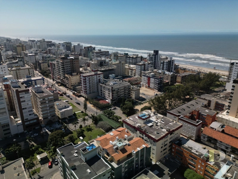 COBERTURA DE FRENTE PARA PRAÇA FLÁVIO BOIANOVSKI: 5ª foto da galeria de imagens do imóvel