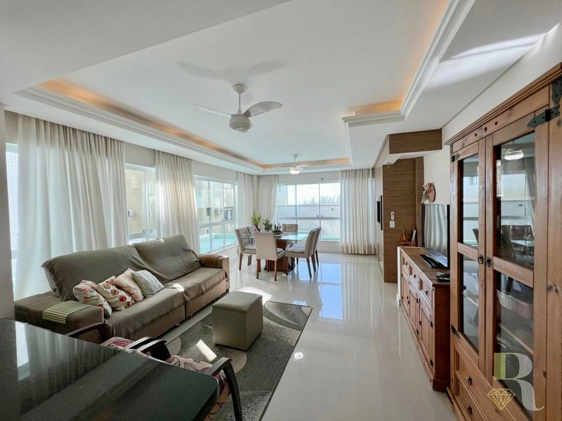 Apartamento de 3 dormitórios á poucos metros do mar: 4ª foto da galeria de imagens do imóvel