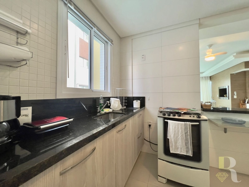 Apartamento de 3 dormitórios á poucos metros do mar: 6ª foto da galeria de imagens do imóvel