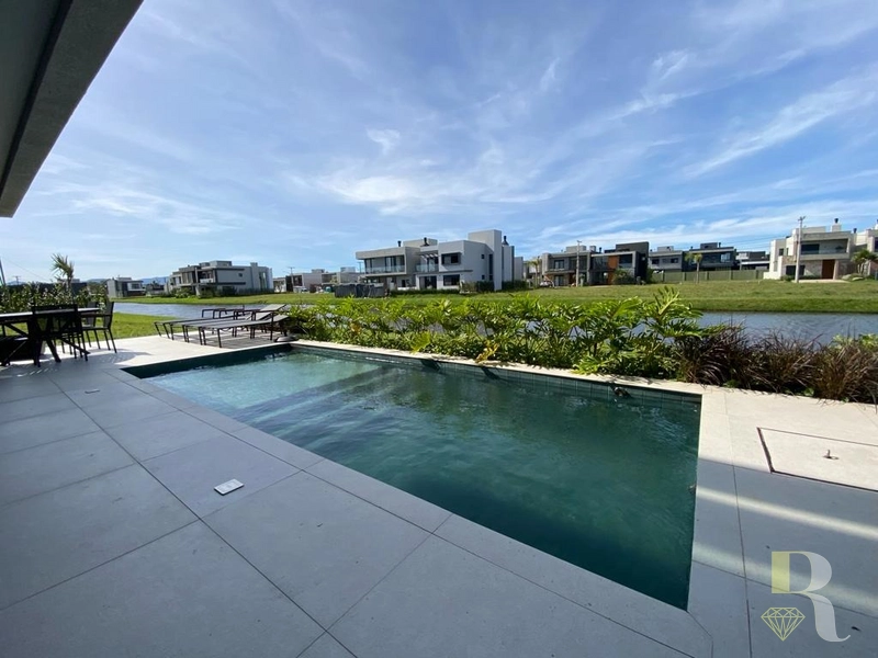Sua Casa dos Sonhos com Piscina a Beira Lago Mob e Decorada: 18ª foto da galeria de imagens do imóvel