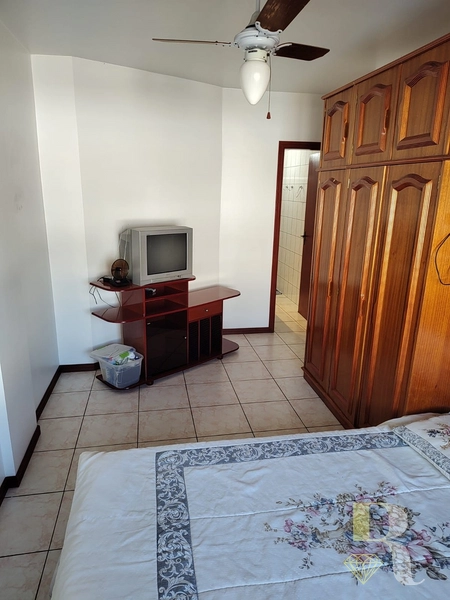 PREDIO DE FRENTE P/PÇA FLAVIO BOIANOVSKI: 3ª foto da galeria de imagens do imóvel