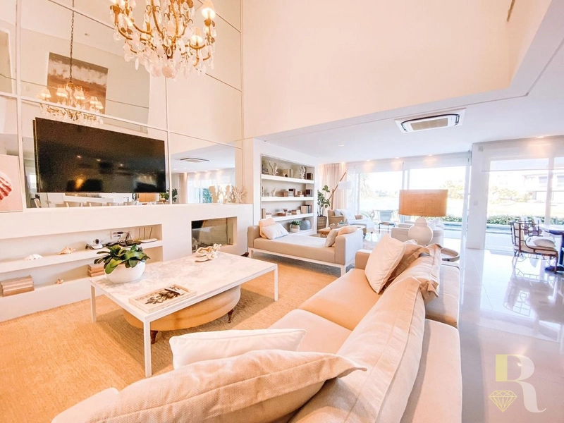 Excelente casa no Enseada: 4ª foto da galeria de imagens do imóvel