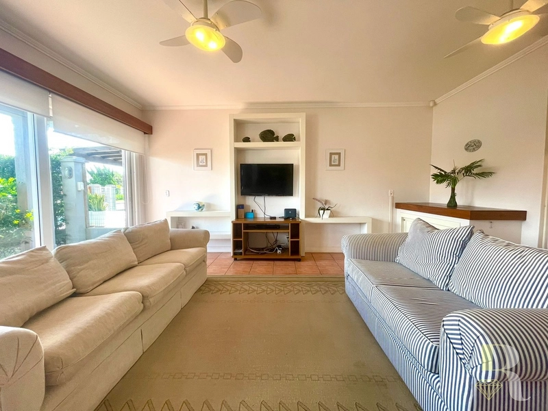 Casa 05 dormitórios em Xangri-lá: 11ª foto da galeria de imagens do imóvel