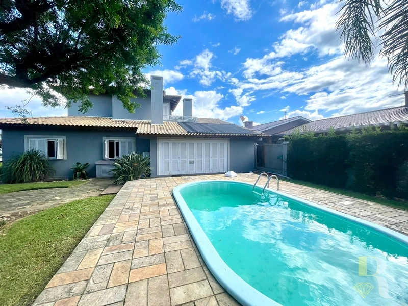 Casa 05 dormitórios em Xangri-lá: 4ª foto da galeria de imagens do imóvel
