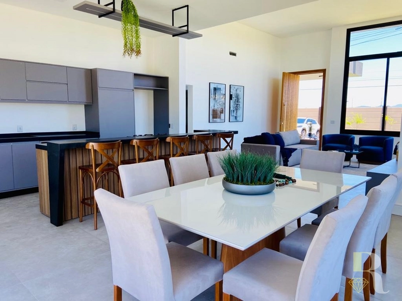 Excelente Casa Cond Riviera em localização Privilegiada: 3ª foto da galeria de imagens do imóvel