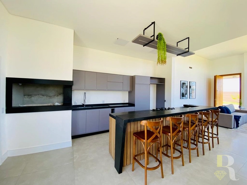 Excelente Casa Cond Riviera em localização Privilegiada: 2ª foto da galeria de imagens do imóvel