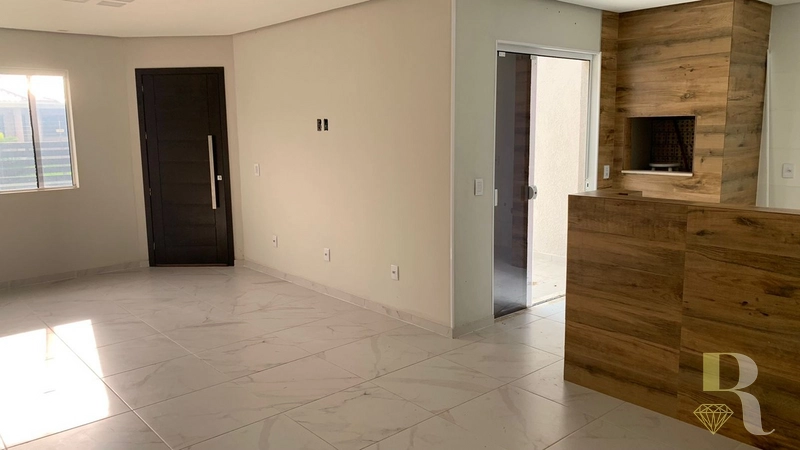 CASA PROXIMO AO MAR EM 50X DIRETO APENAS R$ 470K: 3ª foto da galeria de imagens do imóvel
