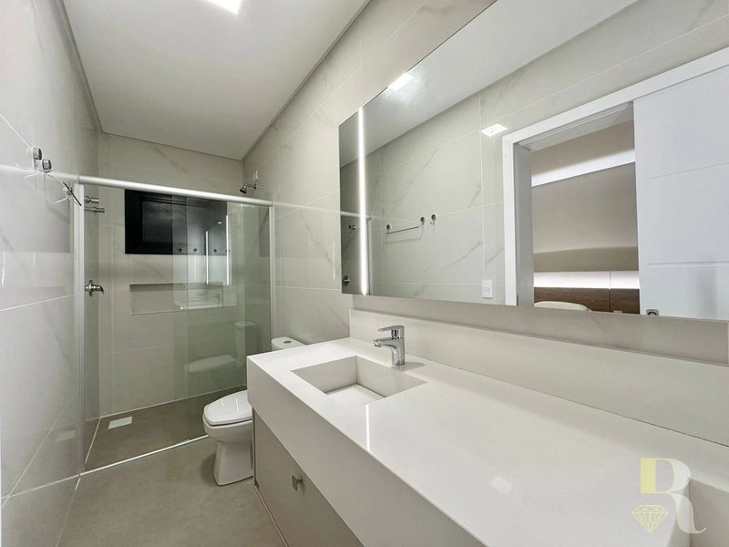 Casa nova 4 suítes mobiliada e decorada Condomínio Náutico: 27ª foto da galeria de imagens do imóvel