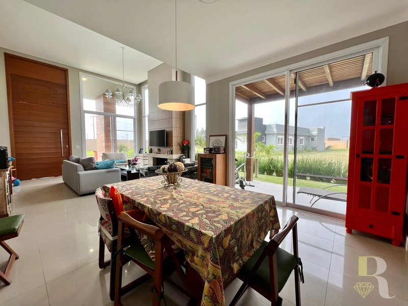Casa Magnifica a Beira do Lago: 5ª foto da galeria de imagens do imóvel