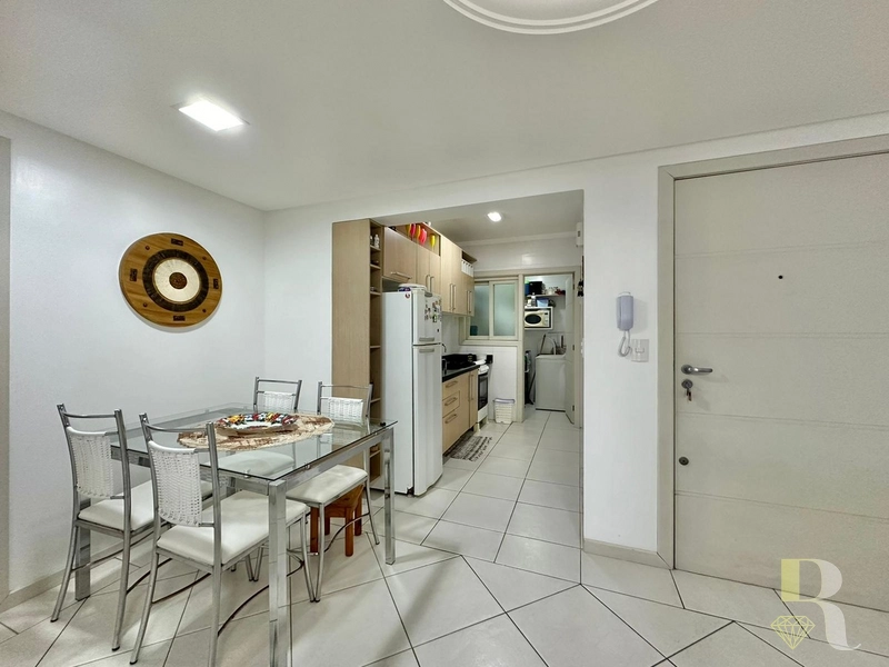 APARTAMENTO A VENDA FRENTE PRAÇA: 10ª foto da galeria de imagens do imóvel