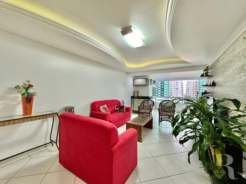 APARTAMENTO A VENDA FRENTE PRAÇA: 4ª foto da galeria de imagens do imóvel