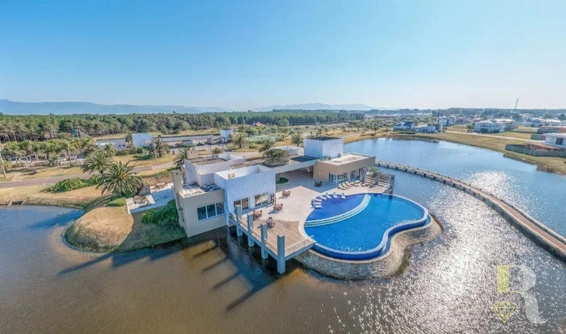 TERRENO CONDOMINIO COSTA SERENA BEIRA MAR E BEIRA LAGO: 1ª foto da galeria de imagens do imóvel