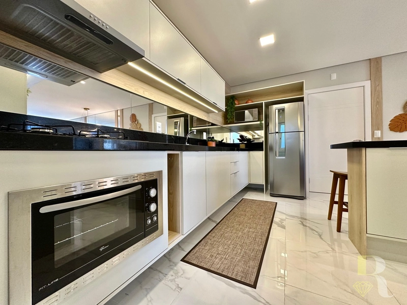 APARTAMENTO ESPETACULAR: 14ª foto da galeria de imagens do imóvel