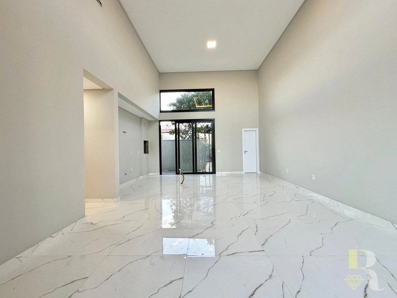 CASA ALTO PADRÃO com Terraço e Piscina: 3ª foto da galeria de imagens do imóvel