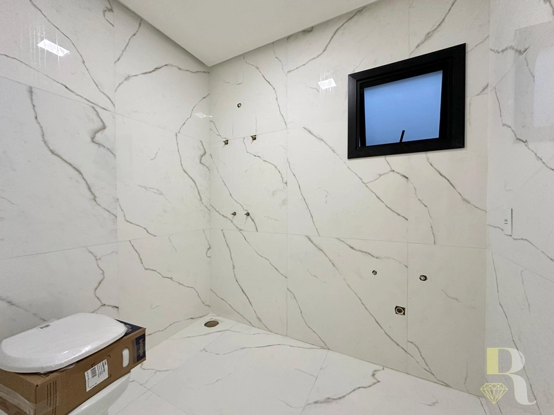 CASA ALTO PADRÃO com Terraço e Piscina: 8ª foto da galeria de imagens do imóvel