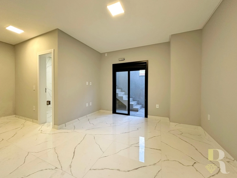 CASA ALTO PADRÃO com Terraço e Piscina: 5ª foto da galeria de imagens do imóvel