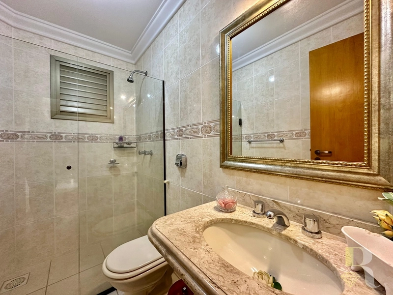 APARTAMENTO À VENDA COM VISTA PARA MAR E PRAÇA: 19ª foto da galeria de imagens do imóvel