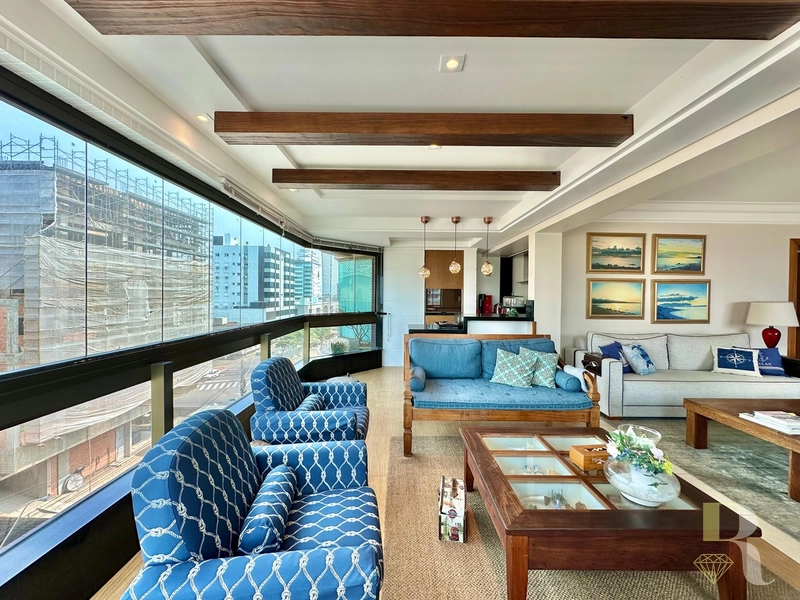 APARTAMENTO À VENDA COM VISTA PARA MAR E PRAÇA: 1ª foto da galeria de imagens do imóvel