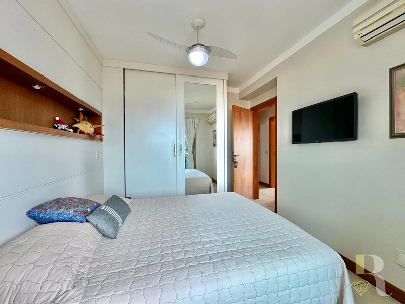 APARTAMENTO À VENDA COM VISTA PARA MAR E PRAÇA: 15ª foto da galeria de imagens do imóvel