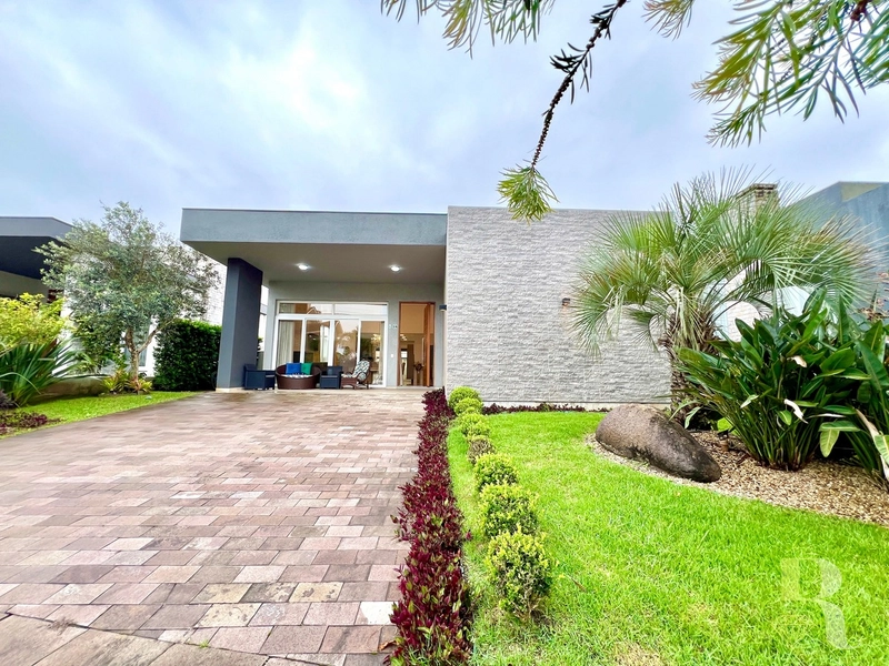 Excelente Casa Cond Quintas do Lago: 2ª foto da galeria de imagens do imóvel
