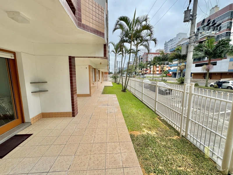 FRENTE AV. DE ENTRADA EM CAPAO DA CANOA E PROXIMO AO MAR: 8ª foto da galeria de imagens do imóvel