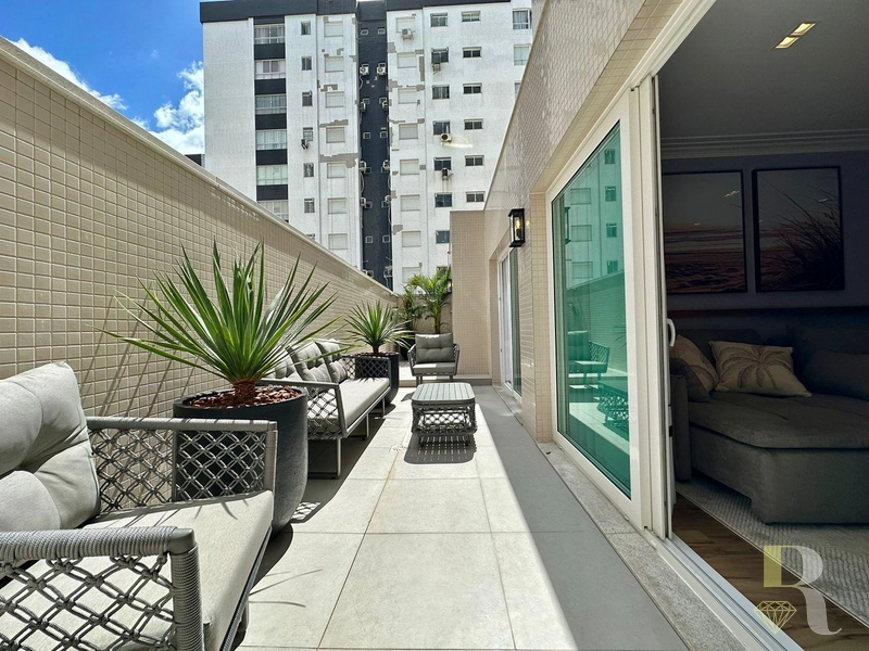 APARTAMENTO À VENDA NO EDIFÍCIO COM DESIGN NEOCLÁSSICO: 26ª foto da galeria de imagens do imóvel