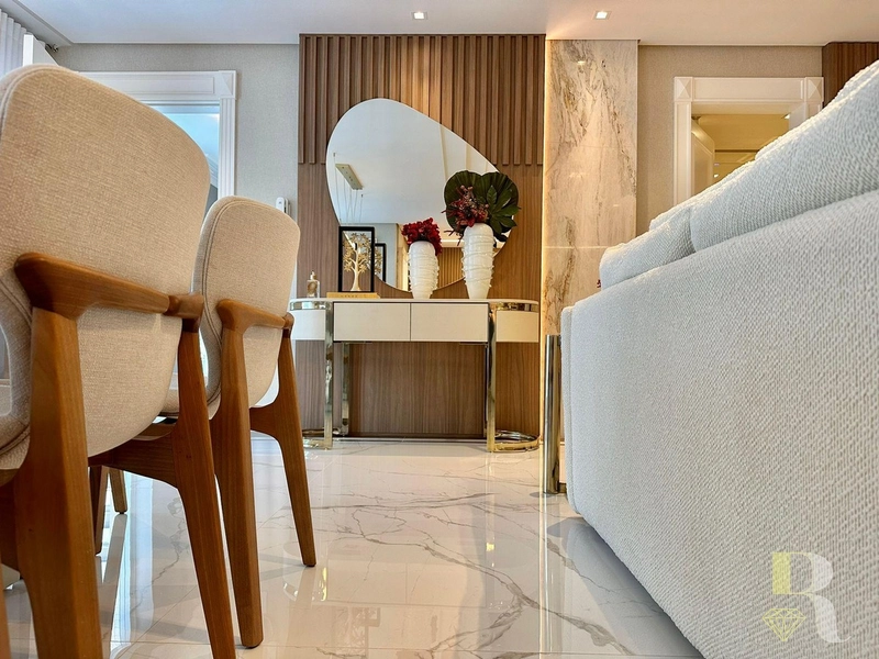 APARTAMENTO À VENDA NO EDIFÍCIO COM DESIGN NEOCLÁSSICO: 8ª foto da galeria de imagens do imóvel