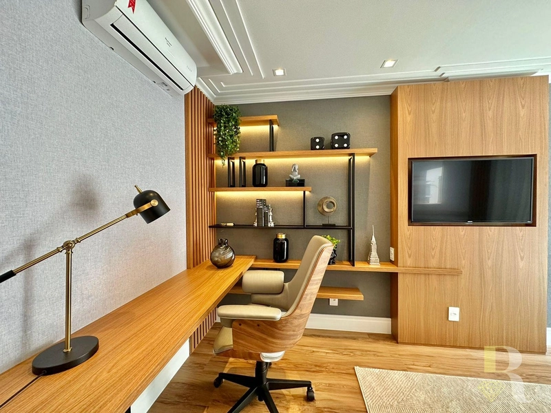 APARTAMENTO À VENDA NO EDIFÍCIO COM DESIGN NEOCLÁSSICO: 14ª foto da galeria de imagens do imóvel