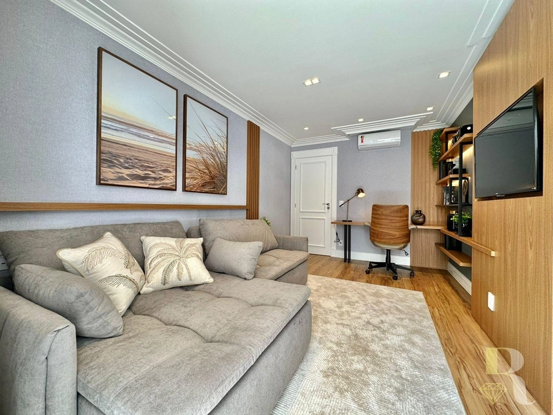 APARTAMENTO À VENDA NO EDIFÍCIO COM DESIGN NEOCLÁSSICO: 4ª foto da galeria de imagens do imóvel