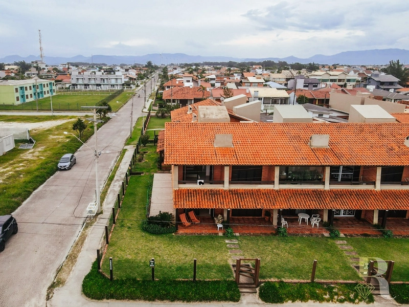 A SUA CASA COM OS PES NA AREIA !!!: 4ª foto da galeria de imagens do imóvel