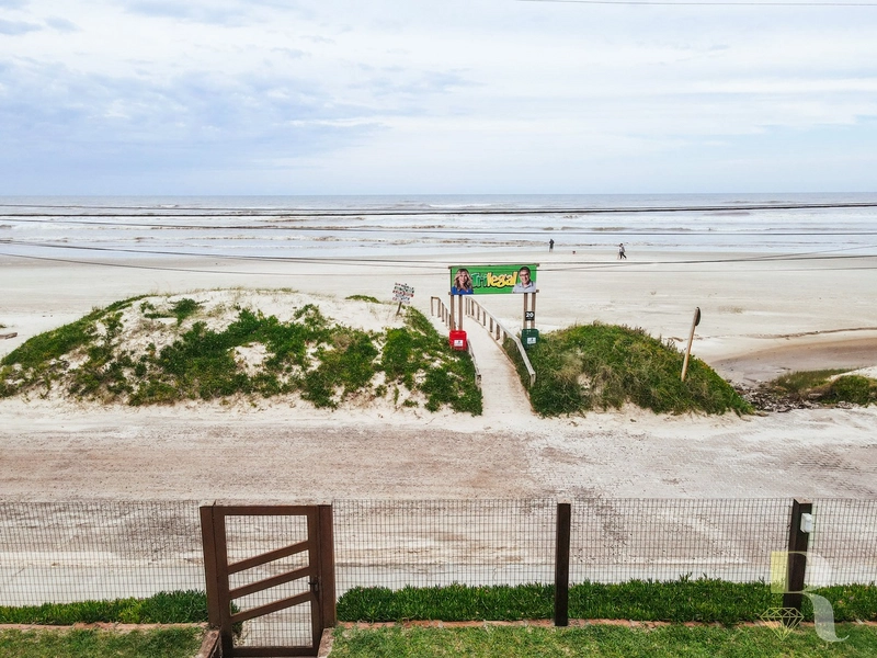 A SUA CASA COM OS PES NA AREIA !!!: 3ª foto da galeria de imagens do imóvel