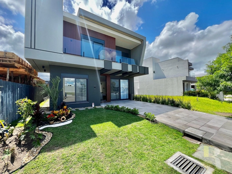 Sobrado 233m² em área nobre - Vista Definida!: 1ª foto da galeria de imagens do imóvel